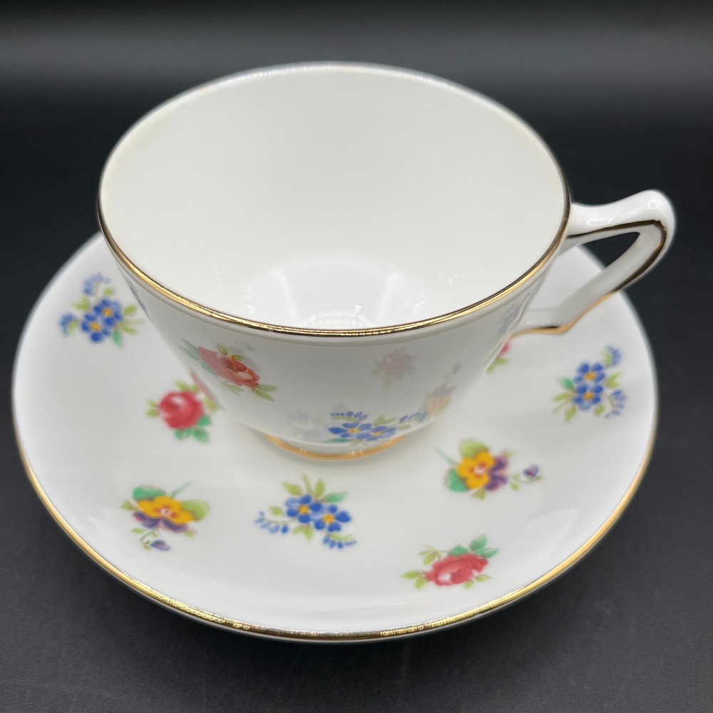 Vtg Crown Staffordshire Floral Fine Bone China Tea Cup Saucer Gold Trim England